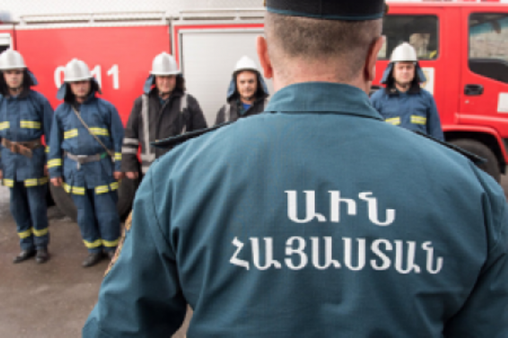 Փրկարարները բացել են փակ դուռը