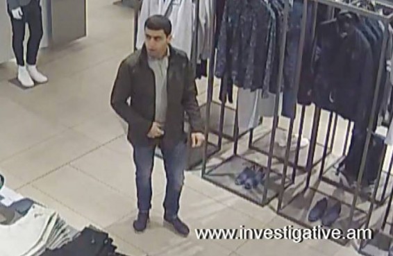 Խանութ-սրահում երիտասարդ տղամարդը վնասել է վերնաշապիկները