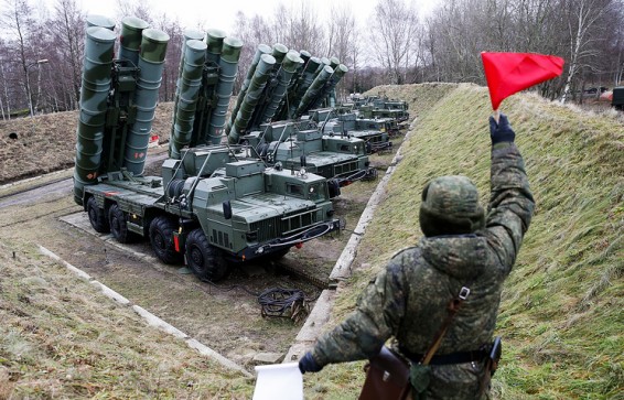 Пятый полк с С-400 заступил на боевое дежурство в Подмосковье