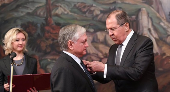 Глава МИД России вручил Налбандяну Орден Дружбы