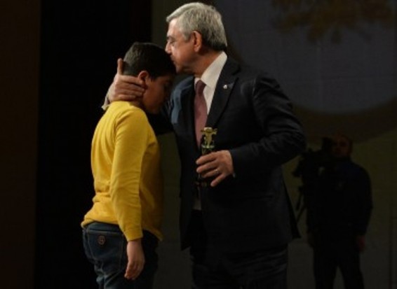 Նախագահը ներկա է գտնվել «Հայկյան-2016» մրցանակաբաշխությանը