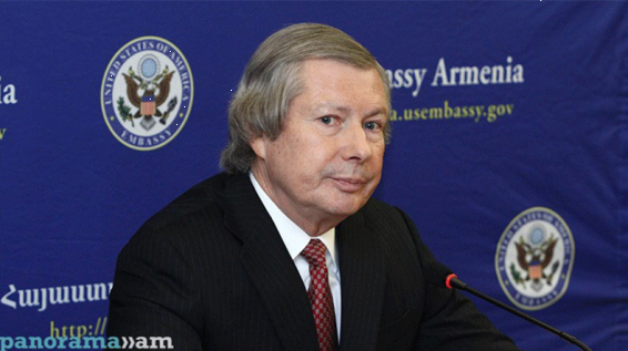 Экс-сопредседатель МГ ОБСЕ от США Джеймс Уорлик рассказал о нераскрытых деталях Апрельской войны