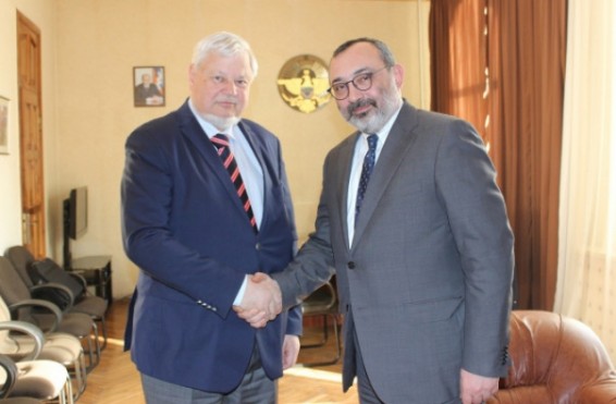 Արցախի Հանրապետության ԱԳՆ ղեկավարն ընդունել է դեսպան Կասպշիկին