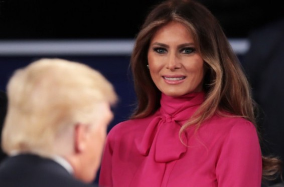 Մելանյա Թրամփը ամուսնու ելույթին 10 հազար դոլար արժողությամբ կոստյումով է ներկայացել