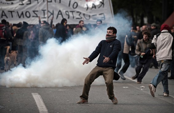 Ֆրանսիայում ընթացող երկօրյա համընդհանուր գործադուլը մեծ խնդիրներ է առաջացրել