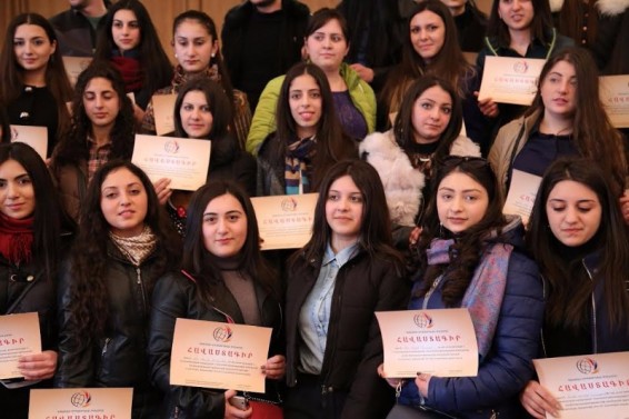 Փոխհատուցվել է 745 ուսանողի ուսման վարձ