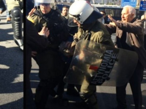 Աթենքում ոստիկանության եւ ցույցի դուրս եկած ֆերմերների միջեւ բախումներ են գրանցվել