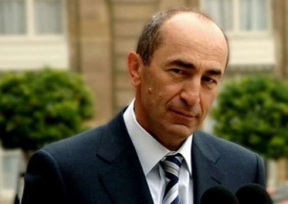 Աղասի Ենոքյան. «Քոչարյանը խաղի մեջ մտնելու ոչ թե ցանկություն, այլ հնարավորություն չունի»