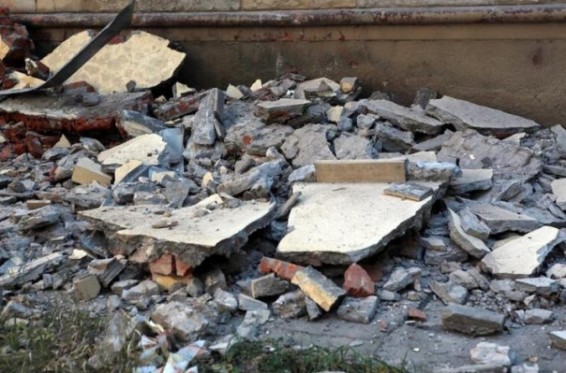 Երևանի Պ. Ադամյան փողոցի տներից մեկի պատը փլուզվել է