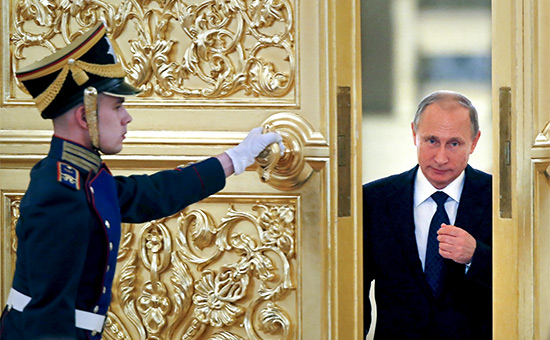 В Кремле рассказали об отношении Путина к идее возвращения монархии