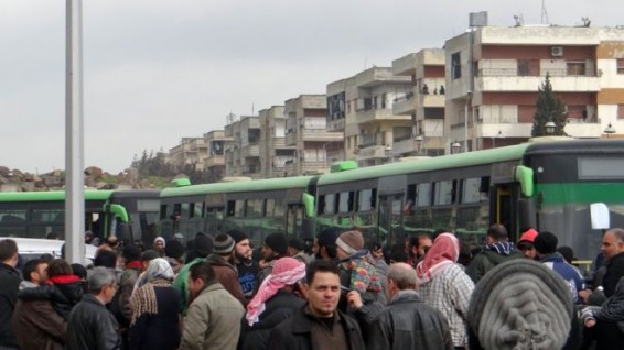 Сирийские повстанцы покидают последние позиции в Хомсе