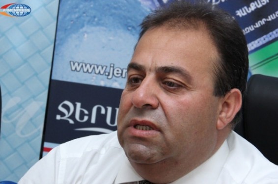 Պոեզիայից մեջբերումները քաղաքական միտքն ավելի ազդեցիկ են դարձնում. Տաճատ Վարդապետյան