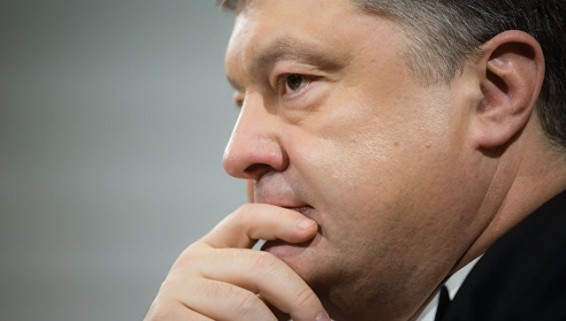 Порошенко назвал неслучайным убийство Вороненкова в день пожаров на складах