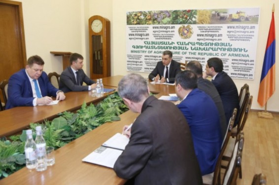 Գյուղնախում ՌԴ պաշտոնյաների հետ քննարկվել է ՀՀ-ում մեքենա-տրակտորային կայանների ստեղծման հնարավորությունը