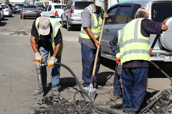Մեկնարկել են փողոցների ասֆալտբետոնե ծածկի նորոգման աշխատանքները