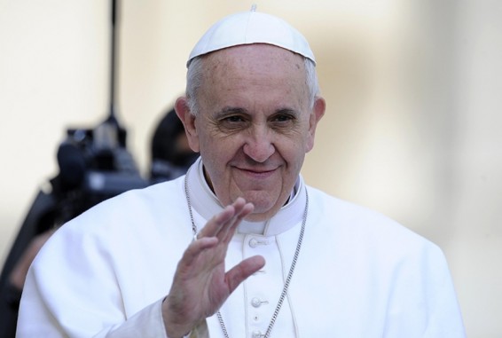 Հռոմի պապ Ֆրանցիսկը Լեսբոսից իր հետ 10 սիրիացի փախստականի կտանի Վատիկան