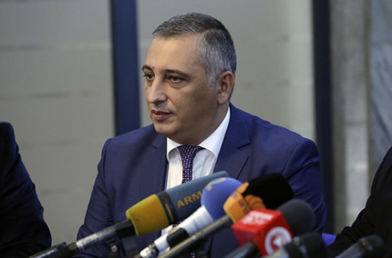 Ոստիկանության որևէ ծառայող չի «գործուղվել» Դավթաշեն գյուղի տարածքն ընդգրկող որևէ ընտրատեղամաս. Աշոտ Ահարոնյանը հերքում է Դանիել Իոաննիսյանի հայտարարությունը