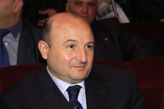 Վարդան Ղուկասյանը քվեարկության ընթացքում բողոքեց գրանցման տեխնիկական սարքավորումներից