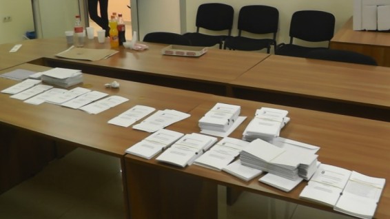 «Աստղիկ» ԲԿ քվեատուփի մոտ 10 000 դրամանոց էր ընկած