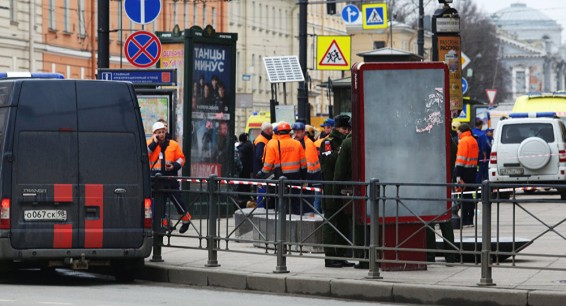 Армянская семья спаслась при взрыве в петербургском метро