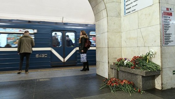 СМИ: в Киргизии допрашивают семью подозреваемого по делу о ЧП в Петербурге