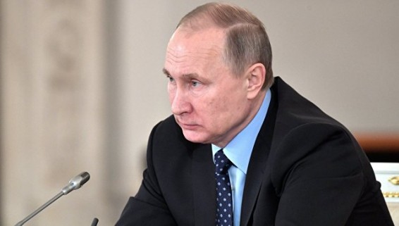 Путин провел телефонный разговор с Меркель и Олландом