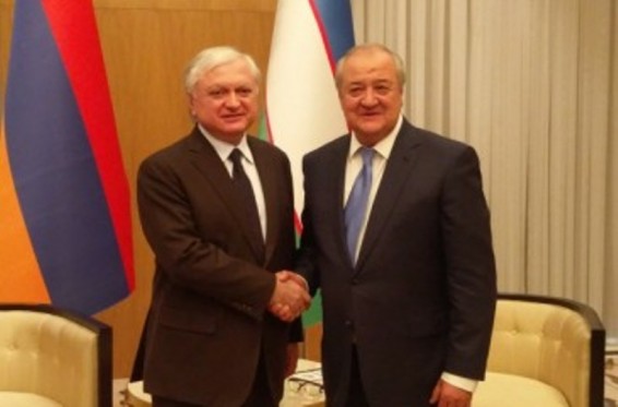 Է. Նալբանդյանն իր ուզբեկ գործընկերոջ հետ քննարկել է երկկողմ հարաբերությունների զարգացմանն ուղղված քայլերը