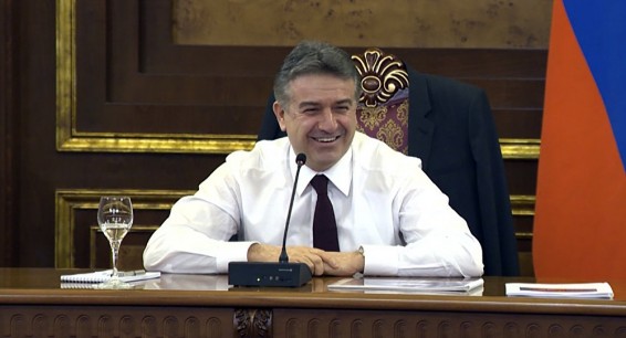 Премьер сообщил о снижении тарифов на грузоперевозки Ереван-Москвa