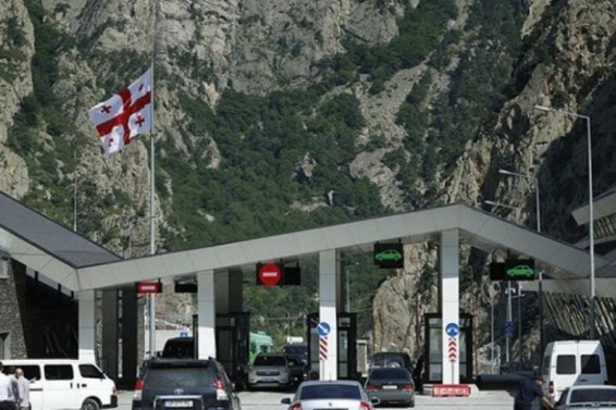 Ստեփանծմինդա-Լարս ավտոճանապարհը բաց է միակողմանի՝ ՌԴ-Վրաստան ուղղությամբ