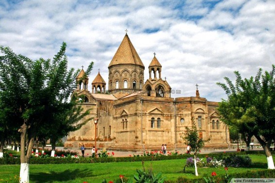 Գարեգին Բ-ն կարգալույծ է արել Տ. Գառնիկ աբեղա Մխիթարյանին