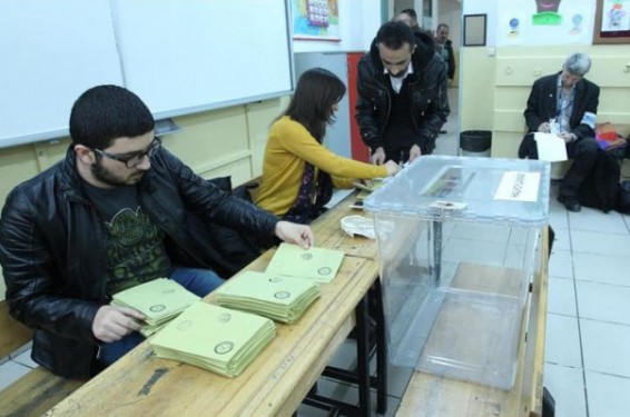 Թուրքիայի 167140 ընտրատեղամասերում Հանրաքվեին կքվեարկի 55,3 միլիոն քաղաքացի