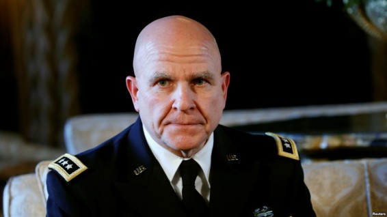 Макмастер ведет переговоры с гражданскими и военными лидерами Пакистана
