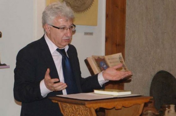 Այսօր մեզ պակասում է ագրեսիվությունը․գրողը՝ Հայոց ցեղասպանության 102-ամյա տարելիցին նվիրված միջոցառմանը