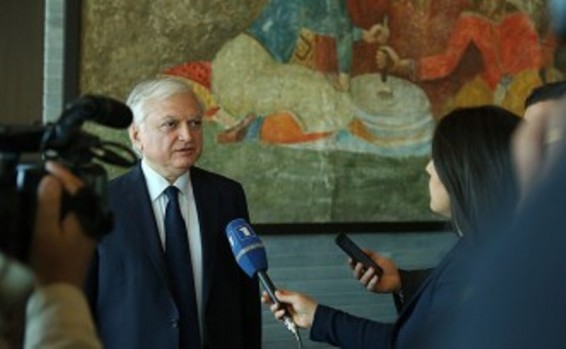 Բաքուն ստիպված կլինի վերադառնալ բանակցային սեղանի շուրջ. Էդվարդ Նալբանդյան