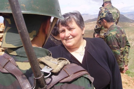 Տարոն Մարգարյանը միակն է. զոհվածի մայր