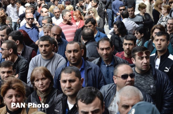 Հանգիստ խղճով գնացեք ձեր տները. ՊԵԿ ներկայացուցիչների հետ հանդիպած առևտրականները գոհ են