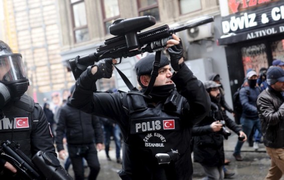 Թուրքիայում ավելի քան ութ հազար ոստիկան գյուլենականների դեմ գործողություն են իրականացնում