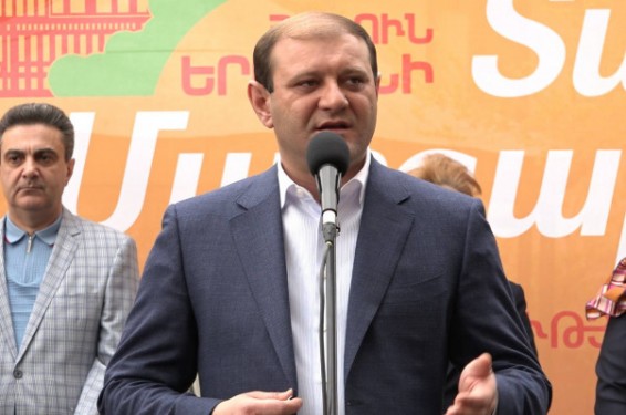 Մենք մեր կատարած աշխատանքը, մեր ծրագրերը մեր ժողովրդին բանավեճով չենք ներկայացնում. Տարոն Մարգարյան