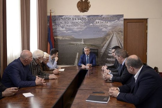 Տաքսի ծառայություն մատուցող բոլոր մեքենաները պետք է լիցենզավորվեն. Վահան Մարտիրոսյան