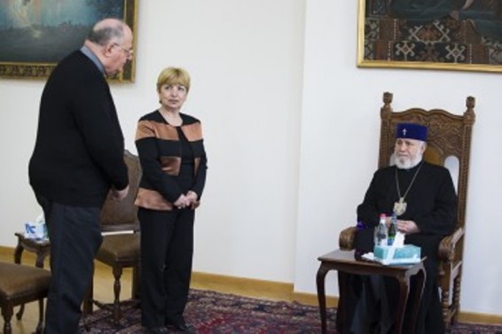 Ամենայն Հայոց Կաթողիկոսը հանդիպեց Իտալիայի Կաստելանի թեմի 30 քահանաների հետ