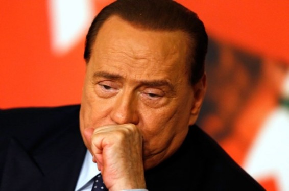 Սիլվիո Բեռլուսկոնին ընկել է ու վնասվածք ստացել