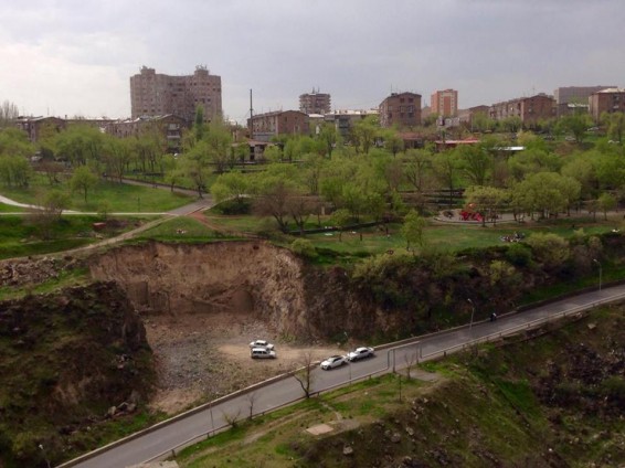 Ինչու է զբոսայգու կանաչ տարածքից հատված առանձնացվել. պարզաբանում է քաղաքապետարանը