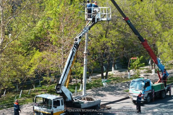 Նորերով է փոխարինվել փողոցների ու բակերի 452 վնասված լուսատու