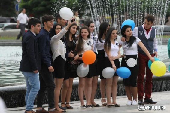 Վերջին զանգը` մայիսի 26-ին. դրամահավաքության վերաբերյալ ահազանգերը նվազել են