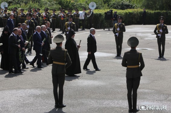 Photo. Սարդարապատում նշվել է Հանրապետության օրը