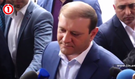 Video. Տարոն Մարգարյանը պարզաբանում է, թե ինչու հրաժարվեց Նիկոլ Փաշինյանի հետ բանավեճից