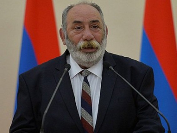Թուրքիայի հայ համայնքն այլեւս չի համակրում Արամ Աթեշյանին. Բագրատ Էստուկյան
