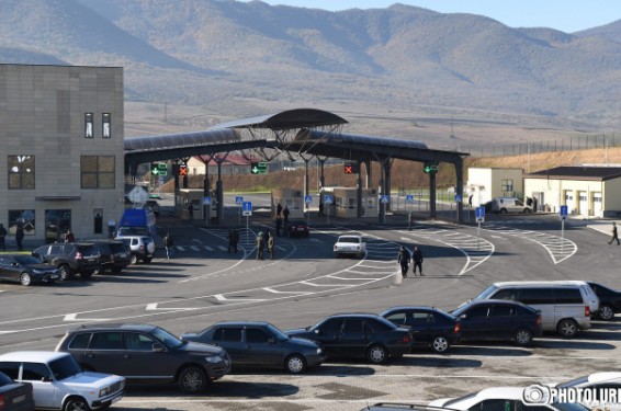 «Բագրատաշեն» մաքսակետի պետն ազատվել է աշխատանքից