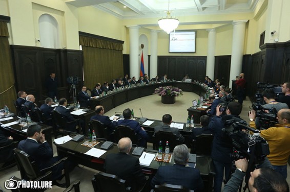 Должность министра-руководителя аппарата правительства Армении устранена