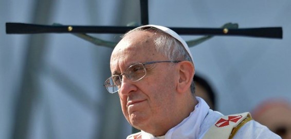 Президент Латвии сегодня встретится с папой римским